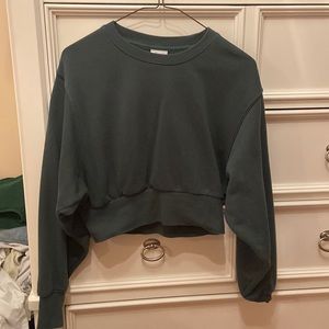 TNA Airy AF Fleece Cropped Crewneck